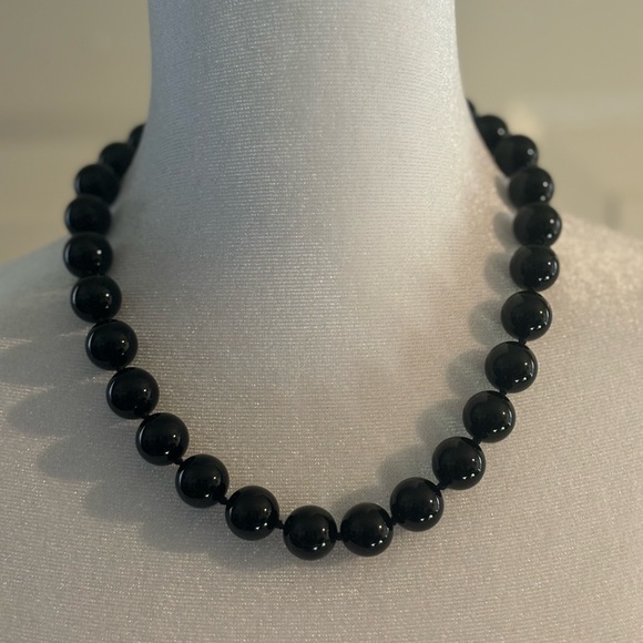 Onyx Bead Necklace - Picture 3 of 7
